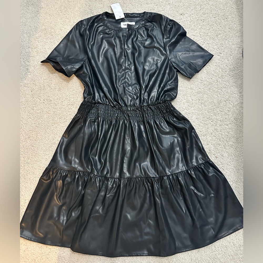 VIGOSS faux leather short dress. NWT SUPER CUTE Sz L and XL